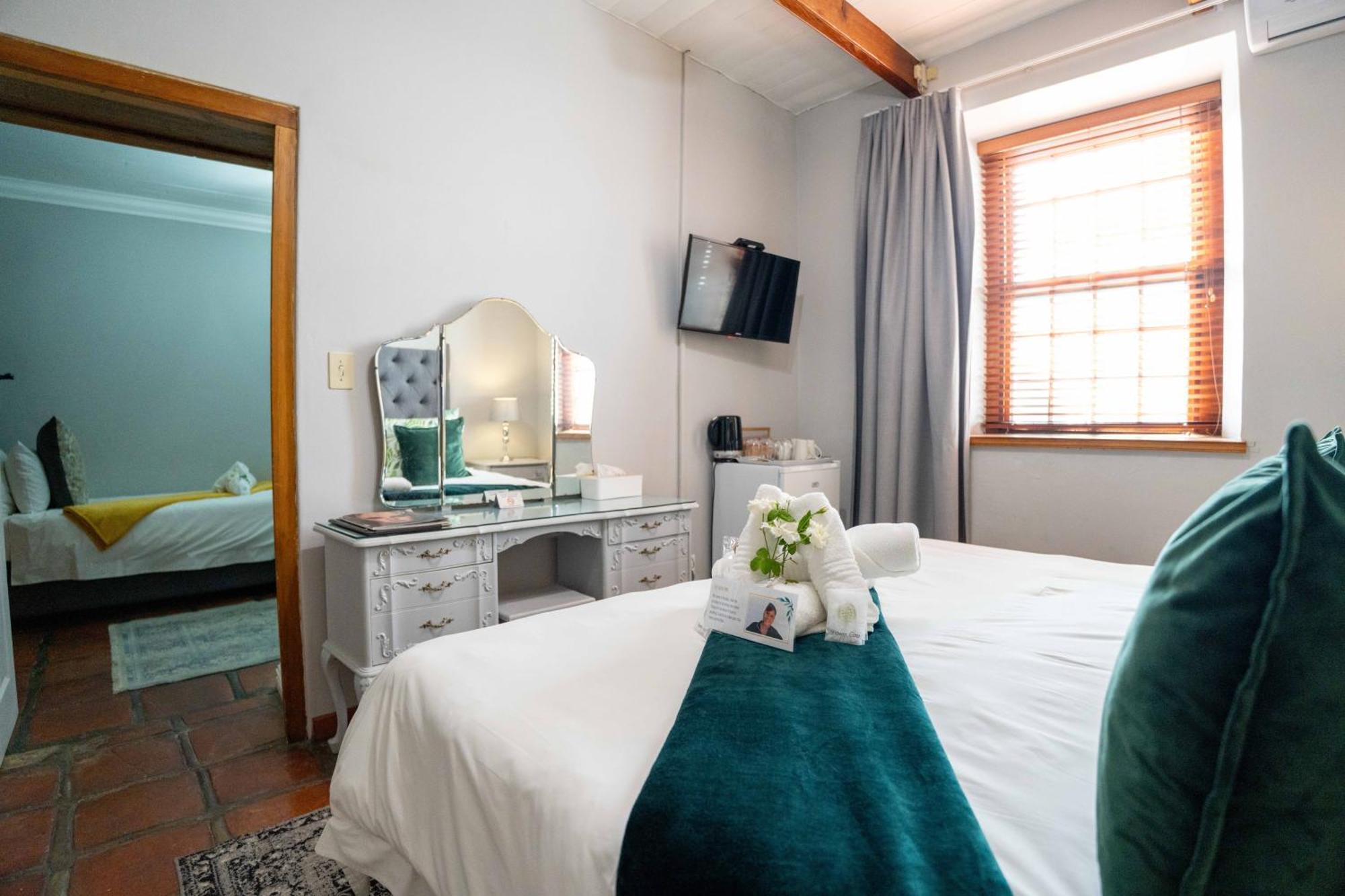 פארל Olive Tree Lodge מראה חיצוני תמונה